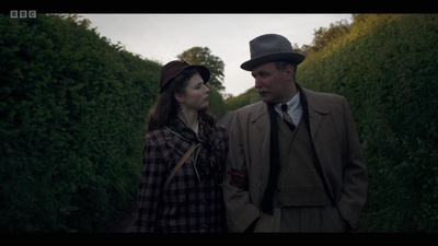 Life_After_Life_S01E04_mkv13093.jpg