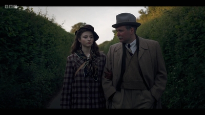 Life_After_Life_S01E04_mkv13099.jpg
