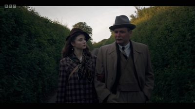 Life_After_Life_S01E04_mkv13104.jpg