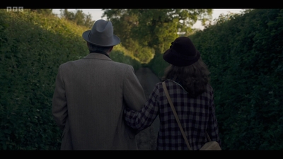 Life_After_Life_S01E04_mkv13119.jpg