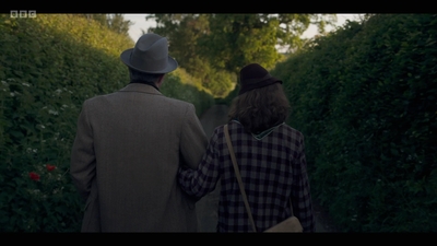 Life_After_Life_S01E04_mkv13123.jpg
