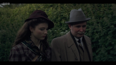 Life_After_Life_S01E04_mkv13125.jpg