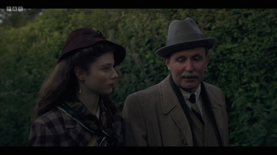 Life_After_Life_S01E04_mkv13128.jpg