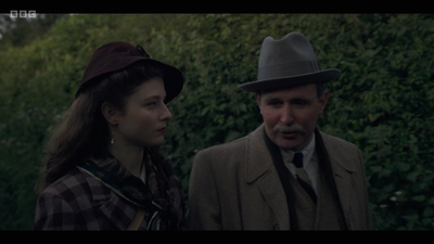 Life_After_Life_S01E04_mkv13129.jpg