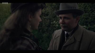 Life_After_Life_S01E04_mkv13145.jpg