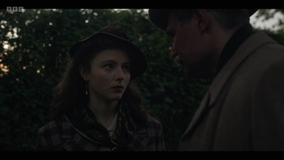 Life_After_Life_S01E04_mkv13158.jpg