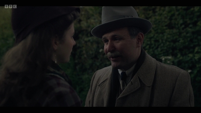Life_After_Life_S01E04_mkv13167.jpg