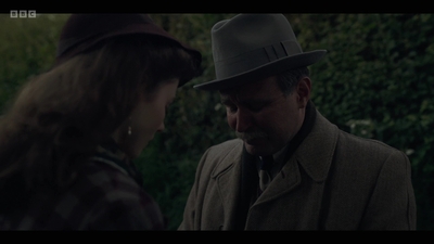 Life_After_Life_S01E04_mkv13174.jpg