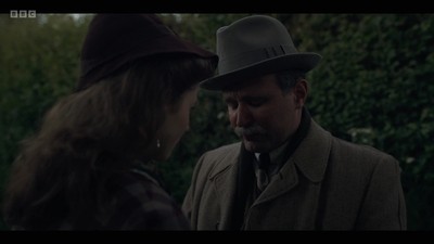Life_After_Life_S01E04_mkv13179.jpg