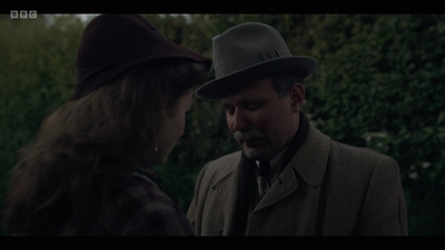 Life_After_Life_S01E04_mkv13181.jpg