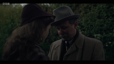 Life_After_Life_S01E04_mkv13182.jpg