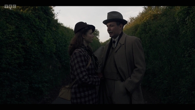 Life_After_Life_S01E04_mkv13192.jpg