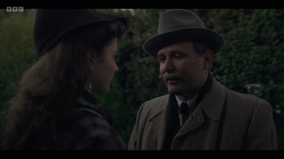 Life_After_Life_S01E04_mkv13199.jpg