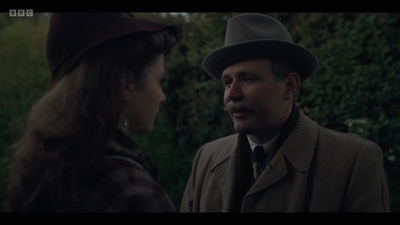 Life_After_Life_S01E04_mkv13200.jpg