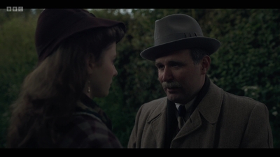 Life_After_Life_S01E04_mkv13202.jpg