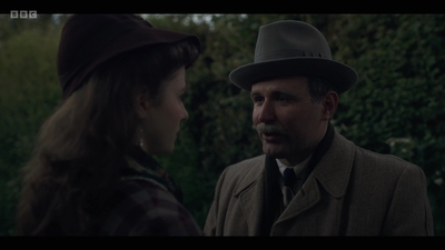Life_After_Life_S01E04_mkv13206.jpg