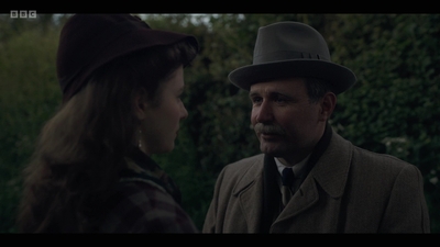 Life_After_Life_S01E04_mkv13208.jpg