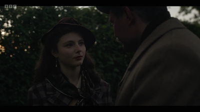 Life_After_Life_S01E04_mkv13213.jpg