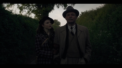 Life_After_Life_S01E04_mkv13228.jpg