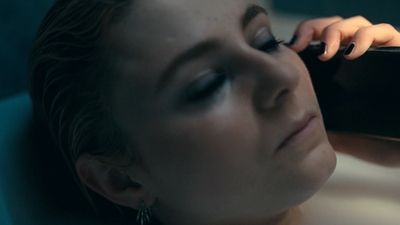 Totally_Completely_Fine_S01E01_mkv0103.jpg