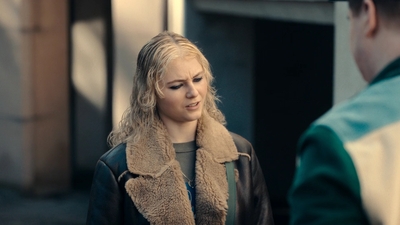 Totally_Completely_Fine_S01E01_mkv0153.jpg