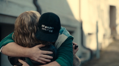 Totally_Completely_Fine_S01E01_mkv0157.jpg