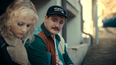 Totally_Completely_Fine_S01E01_mkv0211.jpg