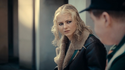 Totally_Completely_Fine_S01E01_mkv0242.jpg