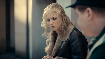 Totally_Completely_Fine_S01E01_mkv0244.jpg