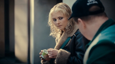 Totally_Completely_Fine_S01E01_mkv0260.jpg