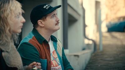 Totally_Completely_Fine_S01E01_mkv0278.jpg