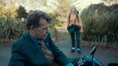 Totally_Completely_Fine_S01E01_mkv0590.jpg