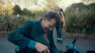 Totally_Completely_Fine_S01E01_mkv0592.jpg