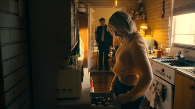 Totally_Completely_Fine_S01E01_mkv0676.jpg