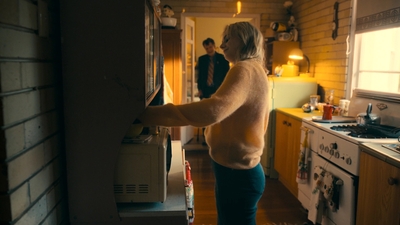 Totally_Completely_Fine_S01E01_mkv0680.jpg