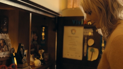 Totally_Completely_Fine_S01E01_mkv0745.jpg