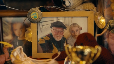 Totally_Completely_Fine_S01E01_mkv0752.jpg