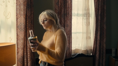 Totally_Completely_Fine_S01E01_mkv0963.jpg