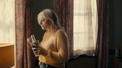 Totally_Completely_Fine_S01E01_mkv0964.jpg