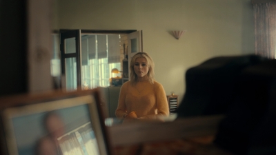 Totally_Completely_Fine_S01E01_mkv0997.jpg