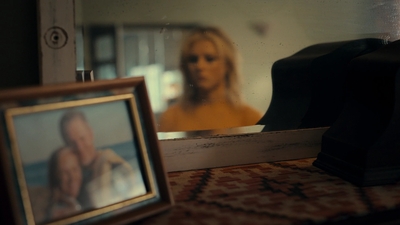 Totally_Completely_Fine_S01E01_mkv1007.jpg