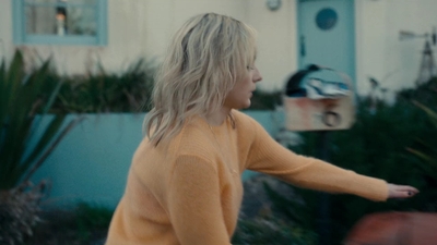 Totally_Completely_Fine_S01E01_mkv1030.jpg