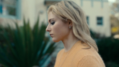 Totally_Completely_Fine_S01E01_mkv1040.jpg