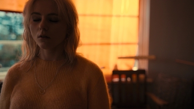 Totally_Completely_Fine_S01E01_mkv1077.jpg