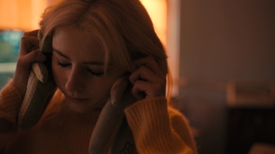 Totally_Completely_Fine_S01E01_mkv1085.jpg