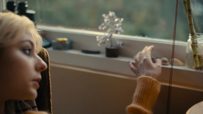 Totally_Completely_Fine_S01E01_mkv1113.jpg