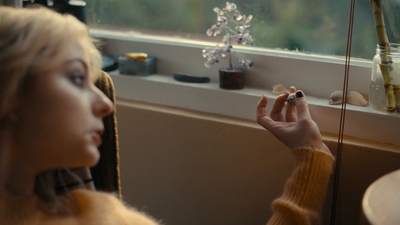 Totally_Completely_Fine_S01E01_mkv1115.jpg