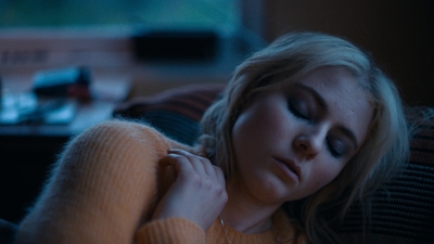 Totally_Completely_Fine_S01E01_mkv1135.jpg