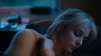 Totally_Completely_Fine_S01E01_mkv1141.jpg