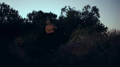 Totally_Completely_Fine_S01E01_mkv1160.jpg